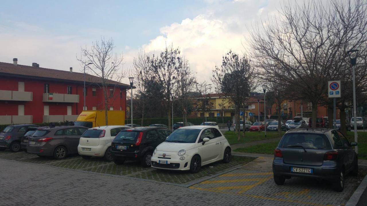 Borghello 2Level Airport Apartment Bergamo Ngoại thất bức ảnh